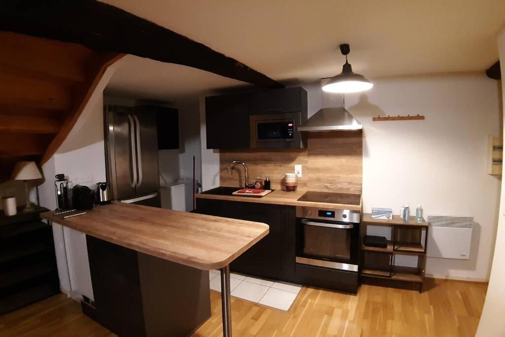 Appartement Exceptionnel 4 Etoiles Hyper Centre Albi 65 M2 Au 4Eme Etage Sans Ascenseur Avec Une Tour Du 12Eme Siecle Ngoại thất bức ảnh