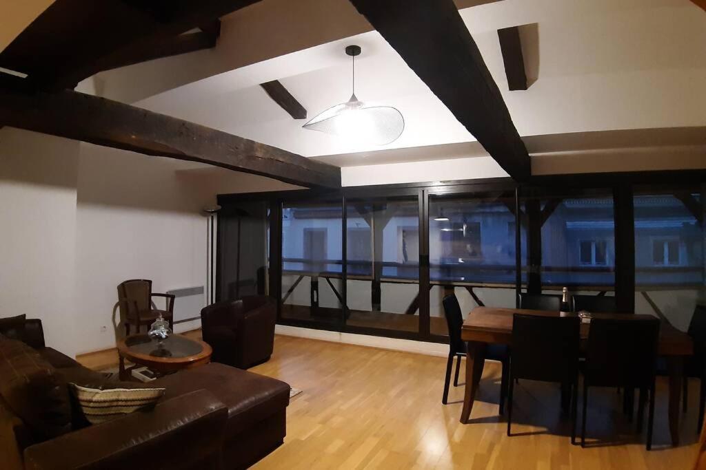Appartement Exceptionnel 4 Etoiles Hyper Centre Albi 65 M2 Au 4Eme Etage Sans Ascenseur Avec Une Tour Du 12Eme Siecle Ngoại thất bức ảnh